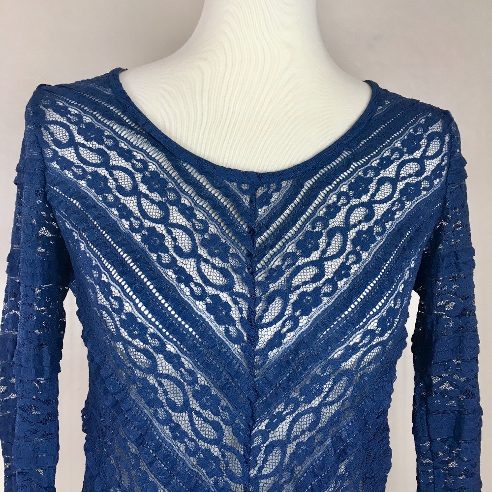 ANTHROPOLOGIE Blue Lace Blouse Size Small - Picture 2 of 8